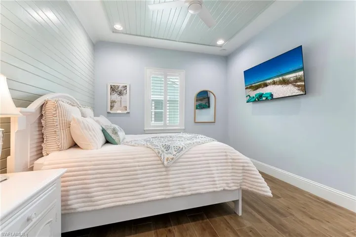7270 Saona Ct, Naples, Florida 34113