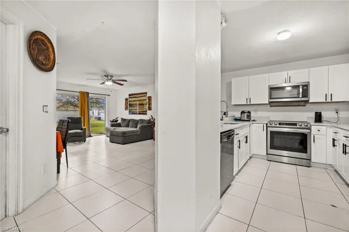 4541/4543 27th St Sw, Lehigh Acres, Florida 33973