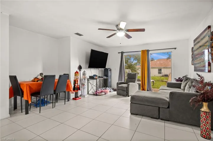4541/4543 27th St Sw, Lehigh Acres, Florida 33973