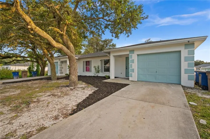 4541/4543 27th St Sw, Lehigh Acres, Florida 33973