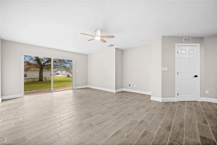 4541/4543 27th St Sw, Lehigh Acres, Florida 33973