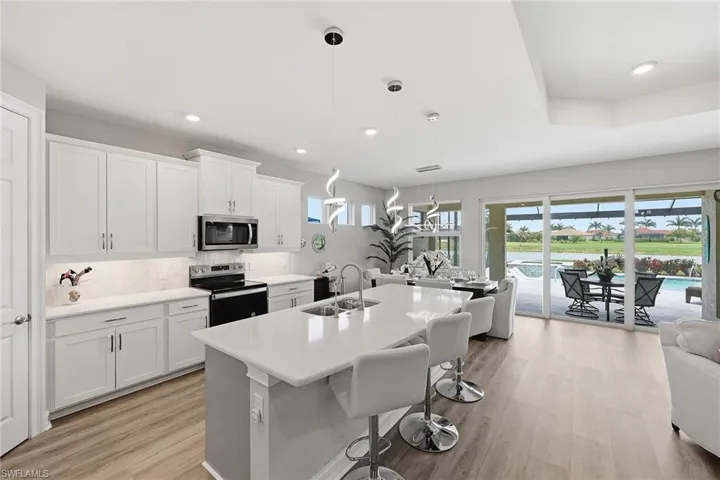 18699 Ensenada Dr, Naples, Florida 34114