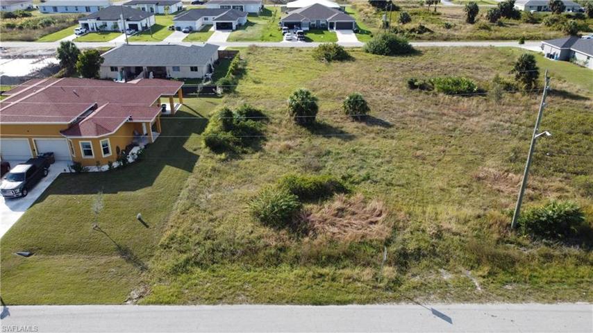 1520-1522  Gretchen S AVE, LEHIGH ACRES, FL 33973