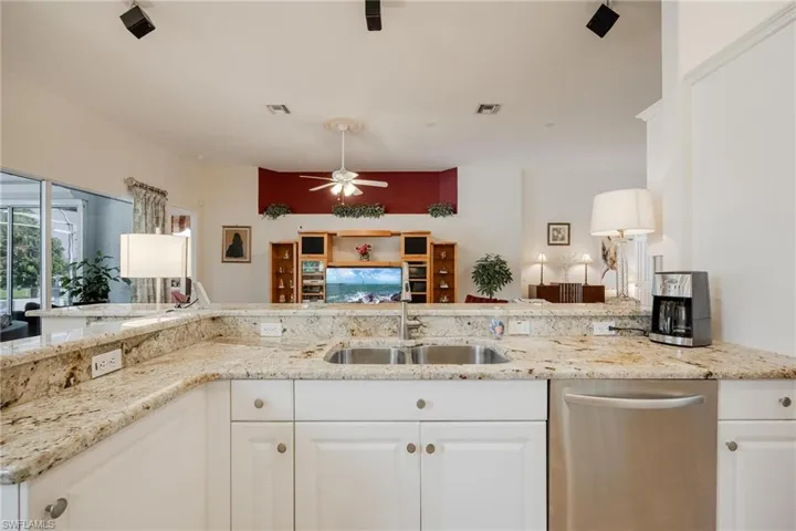 7218 Falcon Crest Ct, Fort Myers Fl 33908