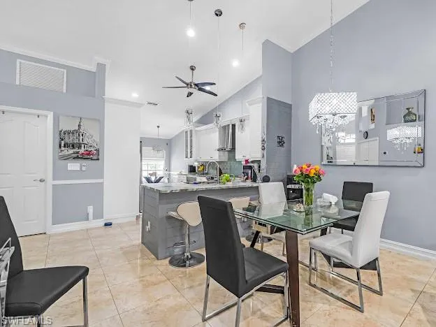 5313  Whitten  DR, Naples, FL 34104