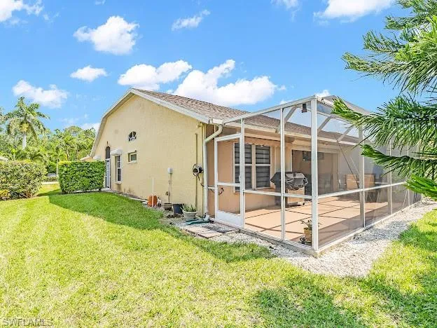 5313  Whitten  DR, Naples, FL 34104