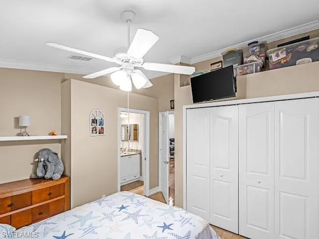 5313  Whitten  DR, Naples, FL 34104