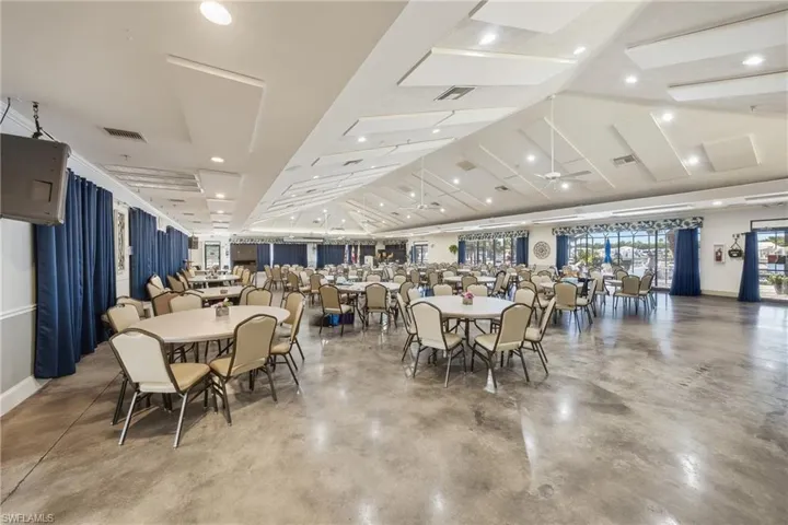 26 Bass Ln, Naples, Florida 34114