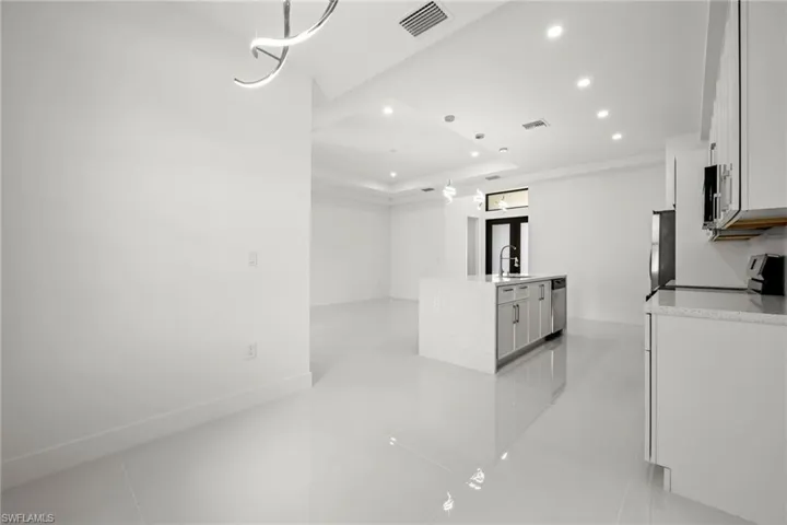 843 Bianca Ave S, Lehigh Acres, Florida 33974