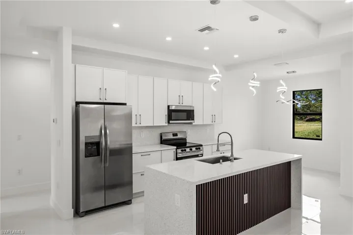 843 Bianca Ave S, Lehigh Acres, Florida 33974
