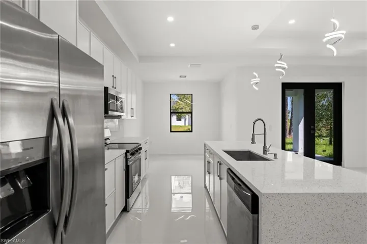 843 Bianca Ave S, Lehigh Acres, Florida 33974