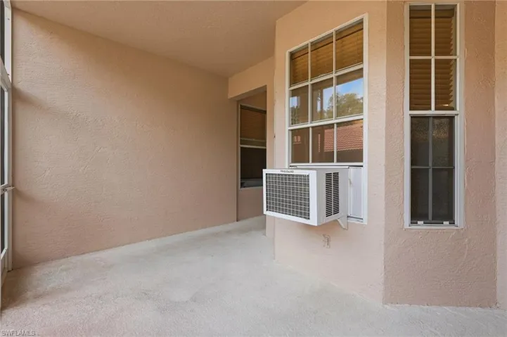 8045 Tiger Cv 502, Naples, Florida 34113