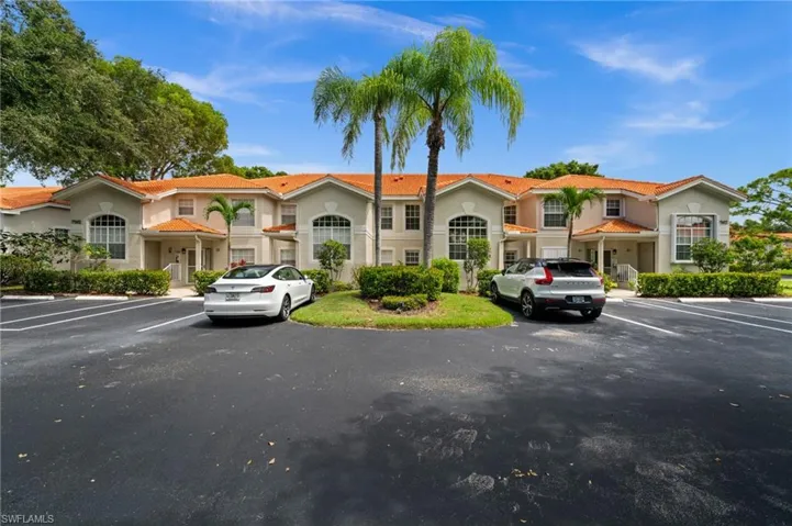 7502 Silver Trumpet Ln 103, Naples, Florida 34109