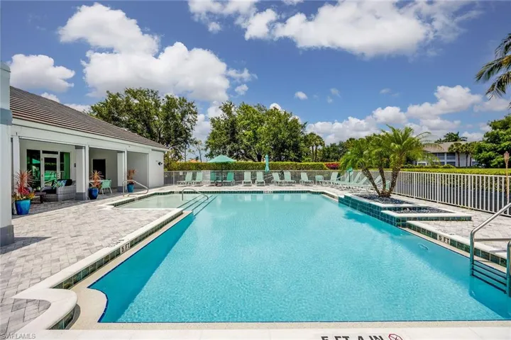 5963  Sand Wedge  LN, Naples, FL 34110