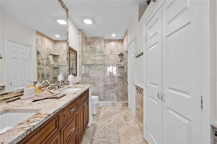 5963  Sand Wedge  LN, Naples, FL 34110