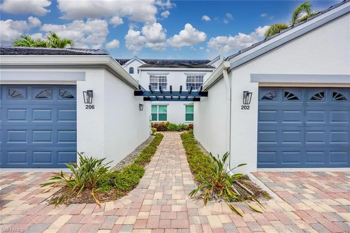5963  Sand Wedge  LN, Naples, FL 34110