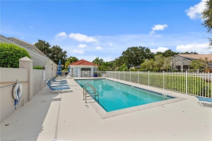 168 Livermore Ln, Naples, Florida 34119