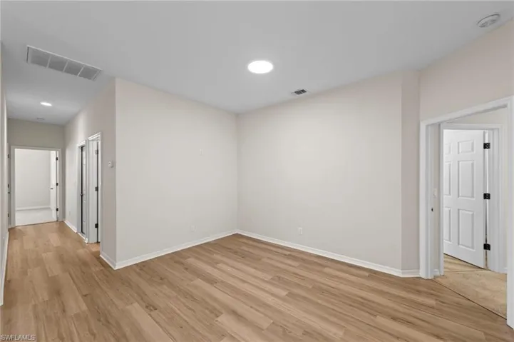 168 Livermore Ln, Naples, Florida 34119