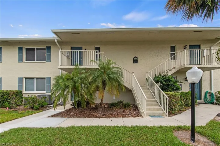 259 Winners Cir 4, Naples, Florida 34112