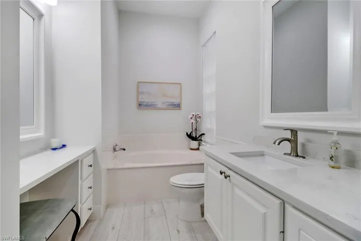 4733  Navassa  LN, Naples, FL 34119