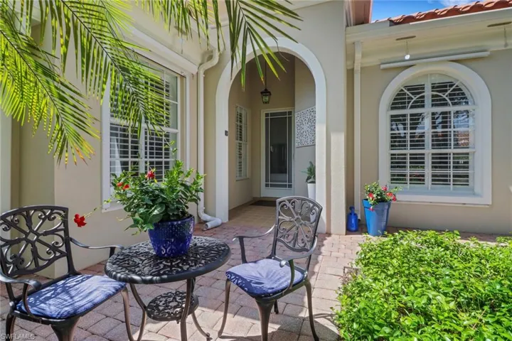 4733  Navassa  LN, Naples, FL 34119