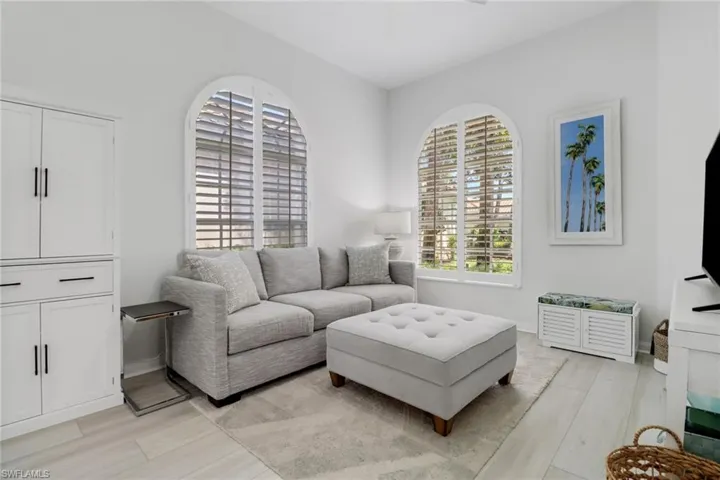 4733  Navassa  LN, Naples, FL 34119