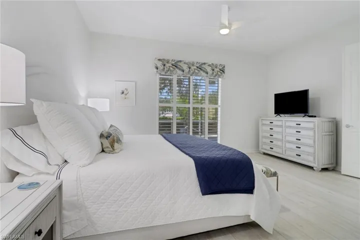 4733  Navassa  LN, Naples, FL 34119