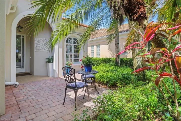 4733  Navassa  LN, Naples, FL 34119