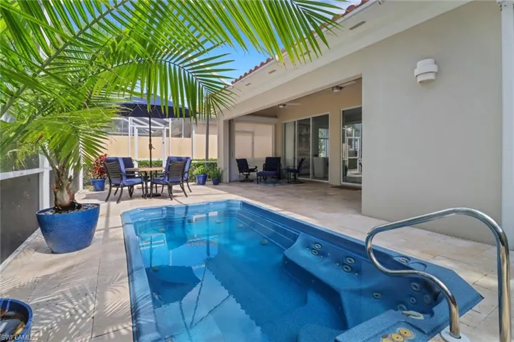 4733  Navassa  LN, Naples, FL 34119