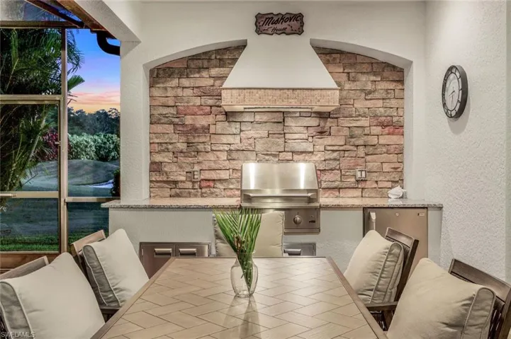 Outdoor Kitchen/Twilight