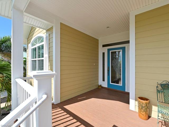 Front Porch/Exterior Front Door