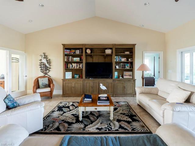 Living Room w/ Vaulted Ceilings