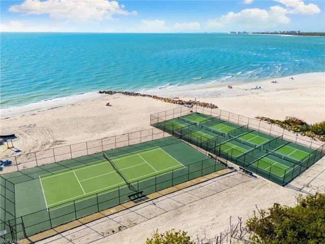 Tennis and Pickleball Beachside!!
