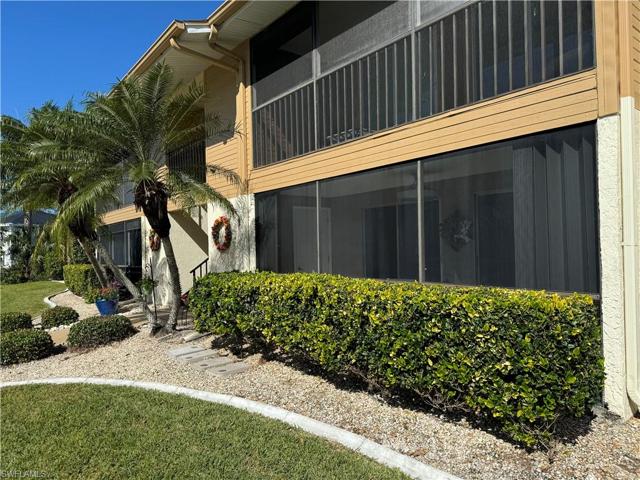 5716  Foxlake  DR, North Fort Myers, FL 33917