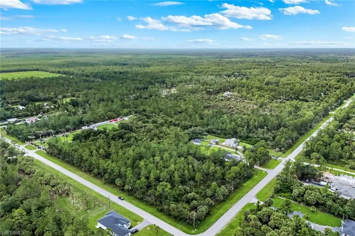 30th Ave Se, Naples, Florida 34117
