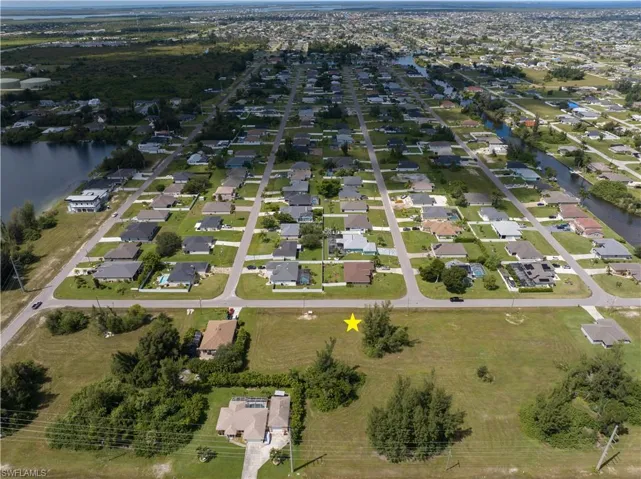 307 SW 16th  PL, Cape Coral, FL 33991