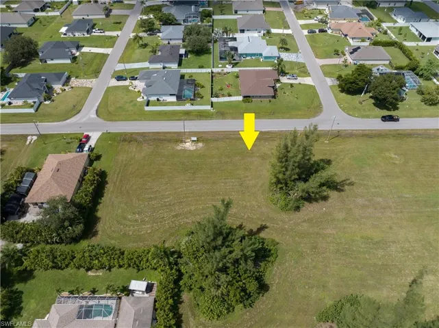 307 SW 16th  PL, Cape Coral, FL 33991