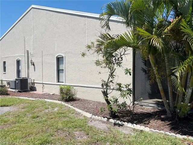 1425 Sw 51st Ln 95, Cape Coral, Florida 33914