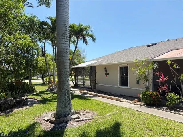1425 Sw 51st Ln 95, Cape Coral, Florida 33914