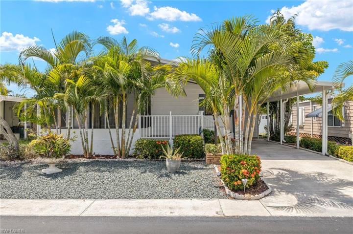 190  Oceans  BLVD, NAPLES, FL 34104
