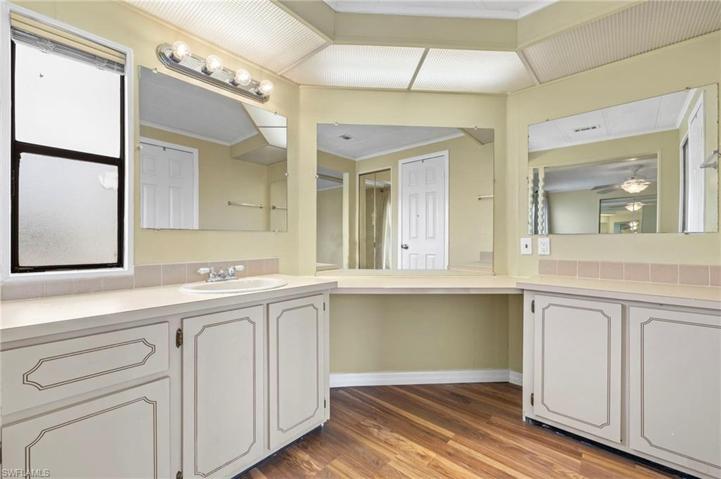 190  Oceans  BLVD, NAPLES, FL 34104