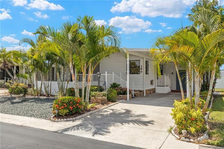 190  Oceans  BLVD, NAPLES, FL 34104