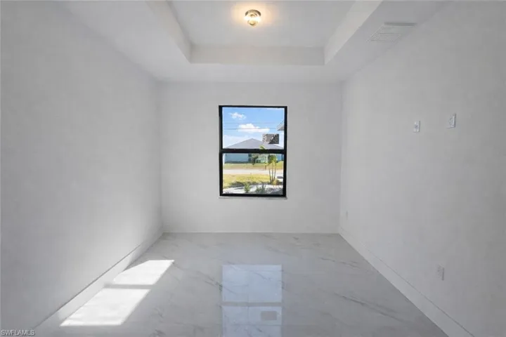2853 3rd St, Cape Coral, Florida 33993