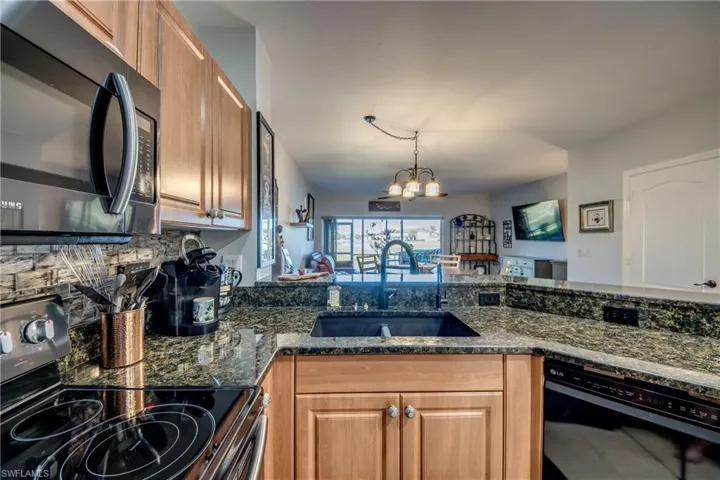 8546  Athena  CT, Lehigh Acres, FL 33971