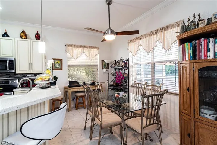 2540 Keystone Lake Dr, Cape Coral, Florida 33909