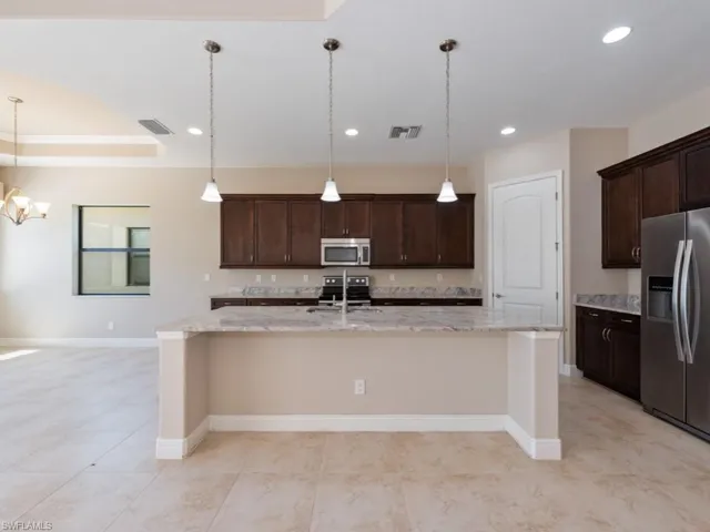 1638  Serrano  CIR, Naples, FL 34105