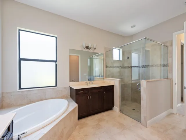 1638  Serrano  CIR, Naples, FL 34105