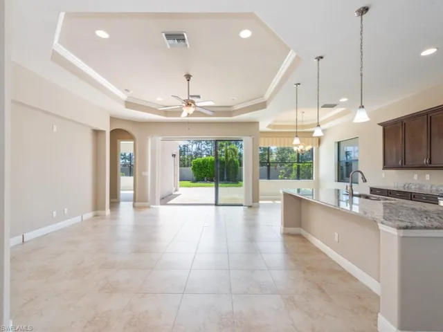 1638  Serrano  CIR, Naples, FL 34105