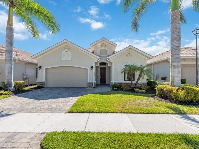 1638  Serrano  CIR, Naples, FL 34105