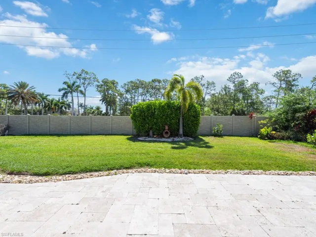 1638  Serrano  CIR, Naples, FL 34105